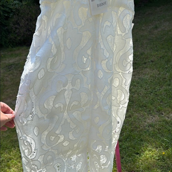 NWT Bardot Cream Sheath Dress Spaghetti Strap Wedding size 6 - Picture 7 of 11